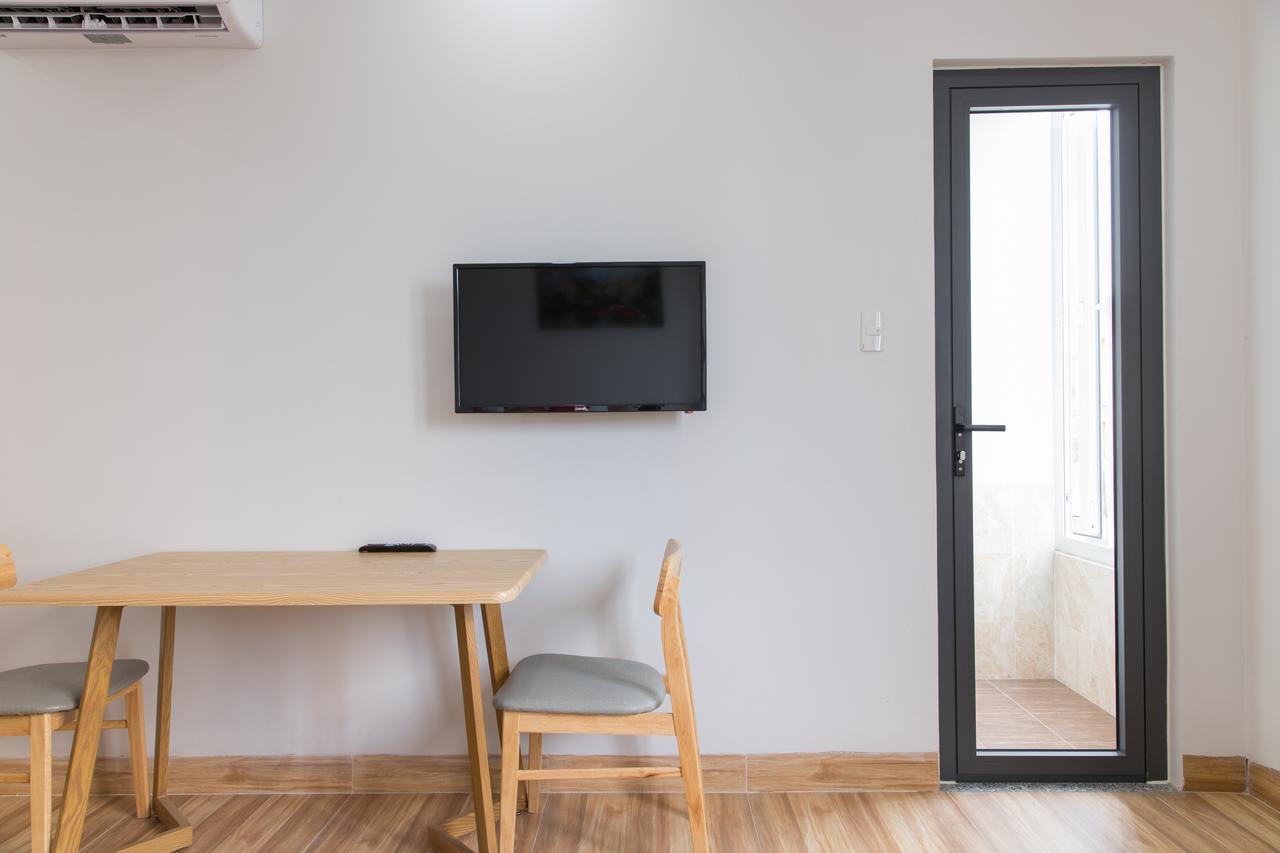 Отель Reddoorz Premium Near E-Town Хошимин Экстерьер фото